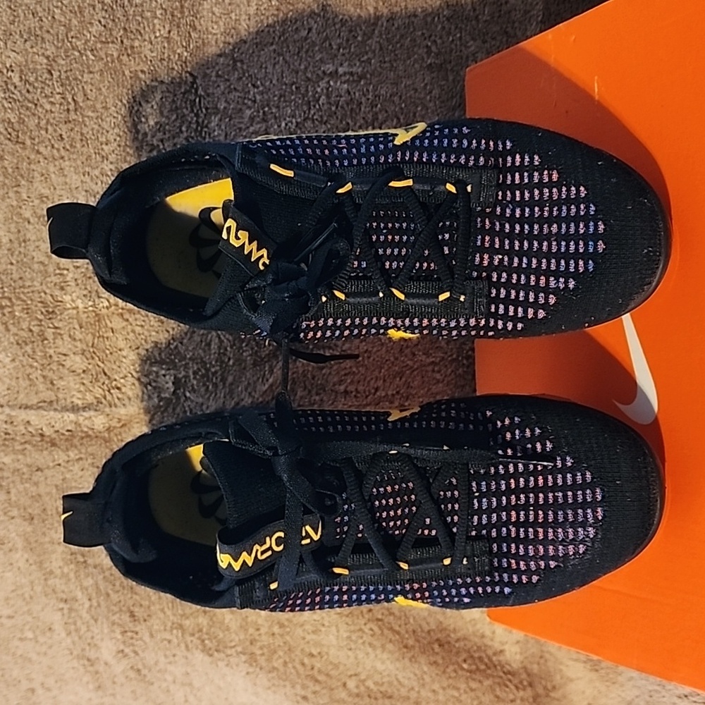 Nike Air Vapormax 4y black/gold